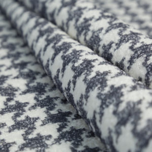 FLUFFY PLAID 83 GREY