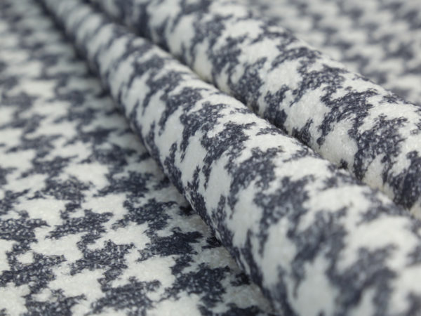 FLUFFY PLAID 83 GREY